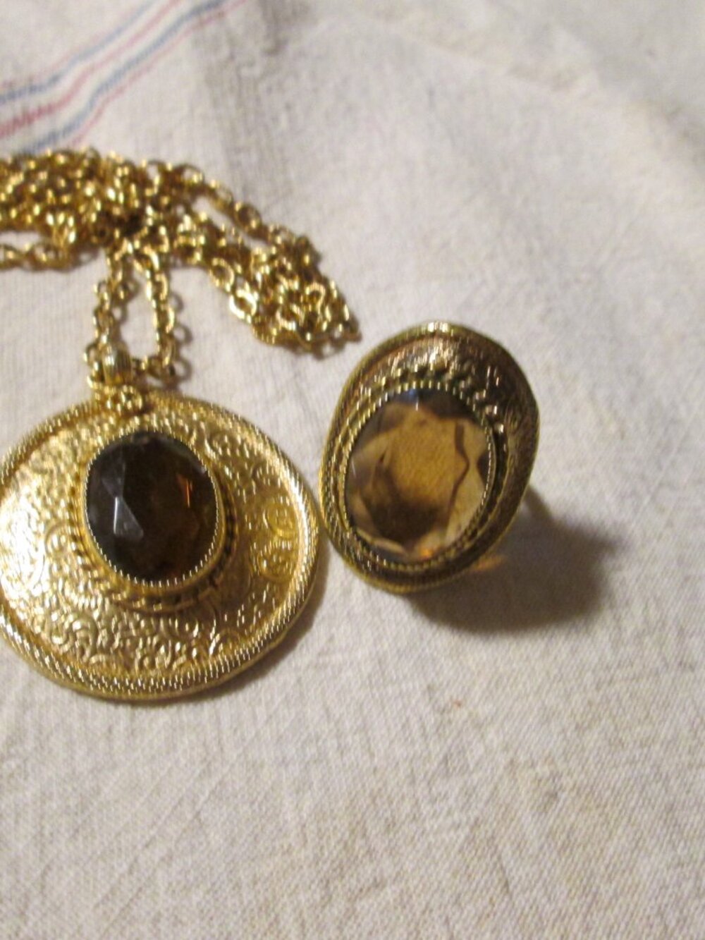 Vtg Emmons pendant chain necklace facted amber topaz glass w/ ring signed - Picture 2 of 4